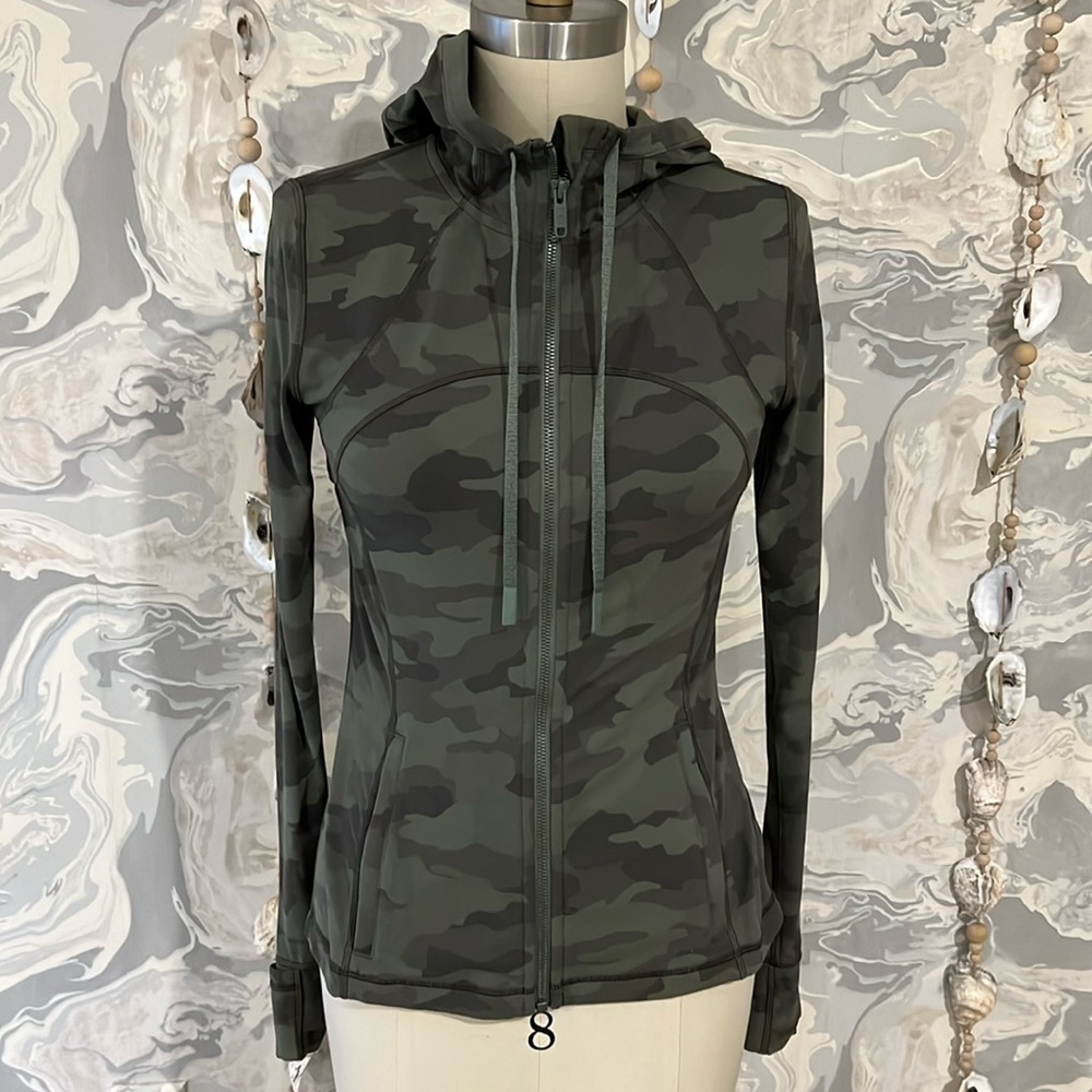 Lulu lemon army, fatigue, luxurious sweatshirt with hood